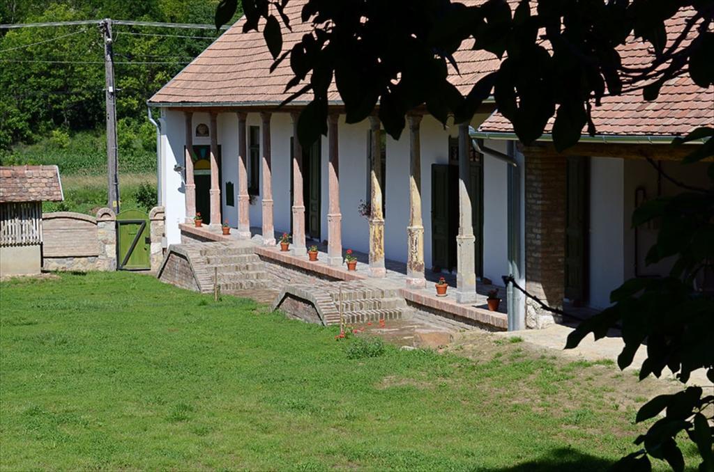 Zengoalja Vendeghaz Hotel Erzsébet Exterior foto
